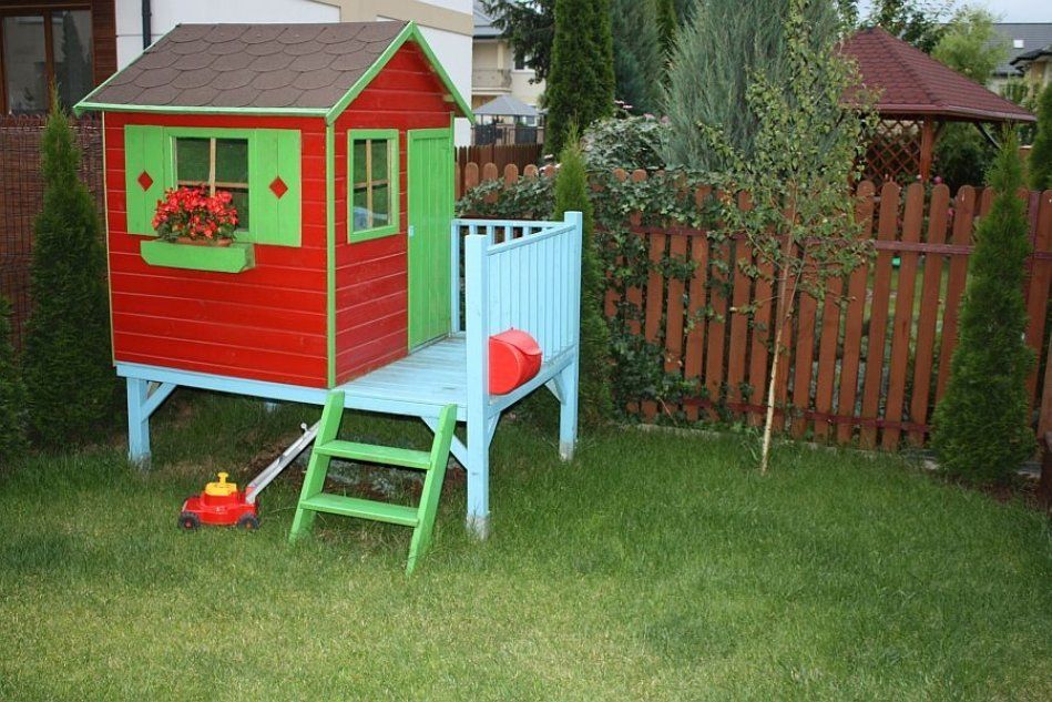 Красочный дом для детей