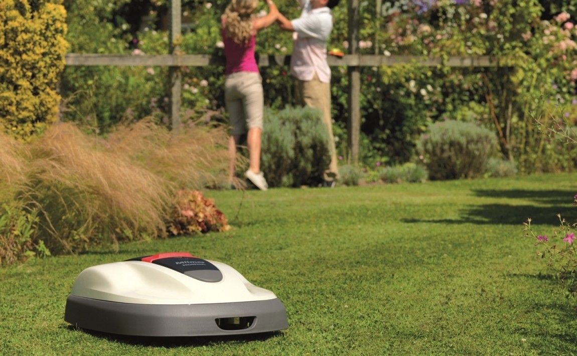 Стрижка газона - робот сделает это за вас - E-garden